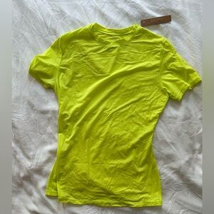 SKIMS Fits Everybody T-Shirt